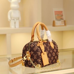 Alternative view of Dimensions: 20 x 14 cm